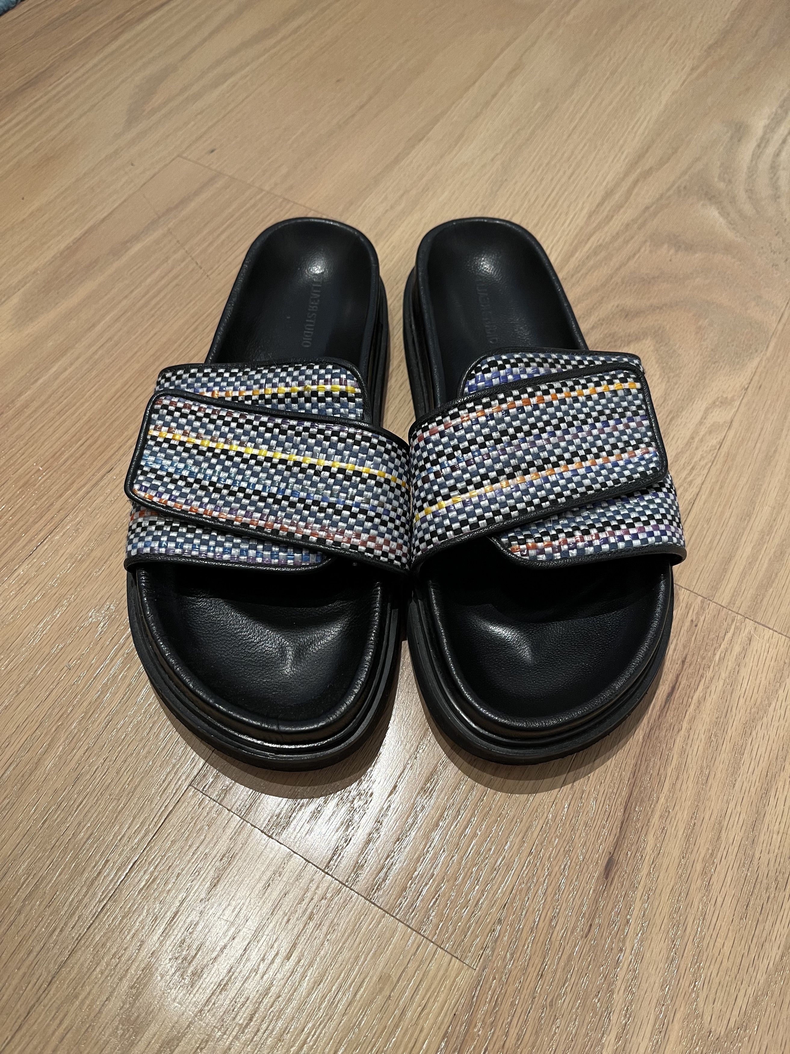 Reality Studio - Mono Sandals