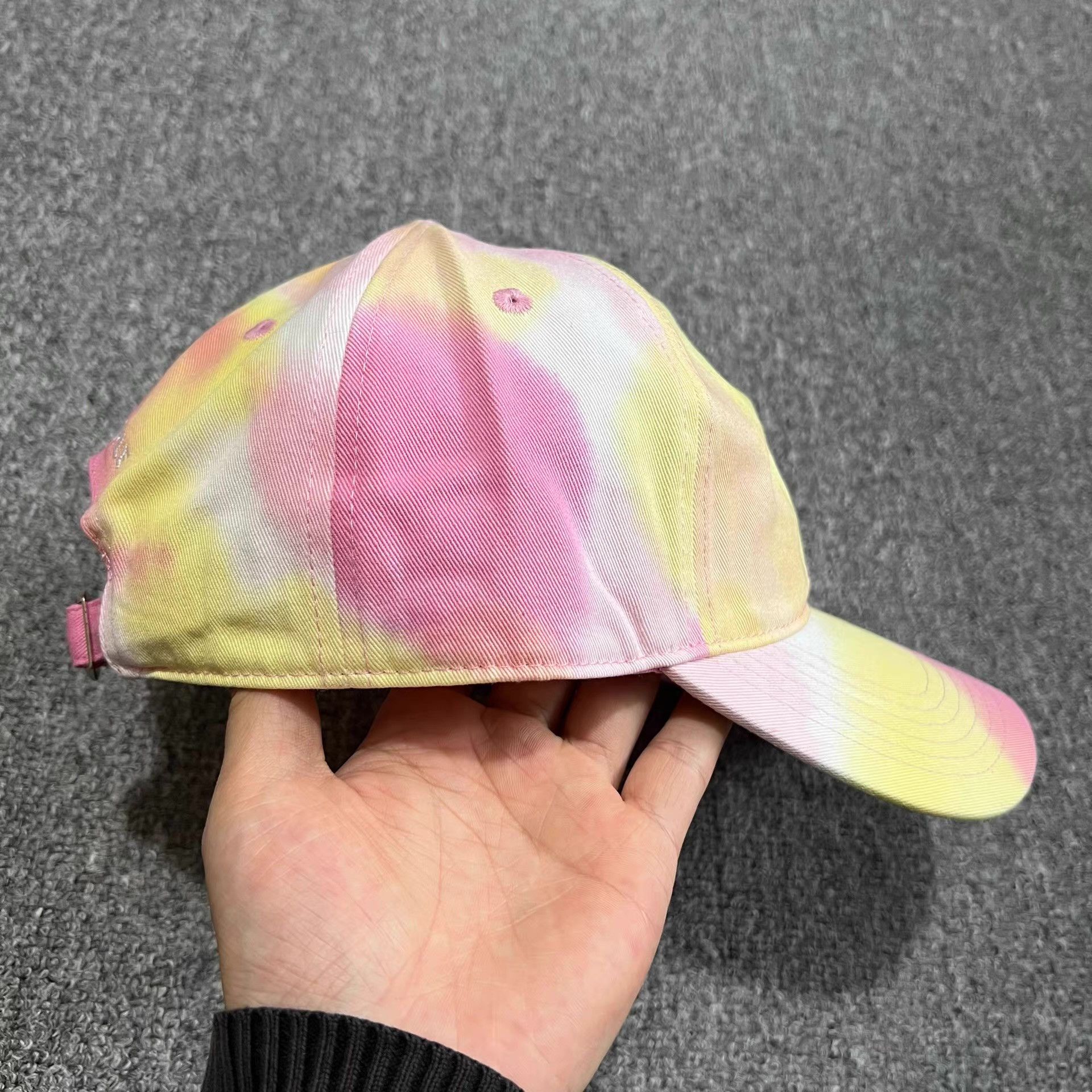 Cross Colours Cross Colours embroidered curved brim baseball cap Q7 Size ONE SIZE - 8 Thumbnail