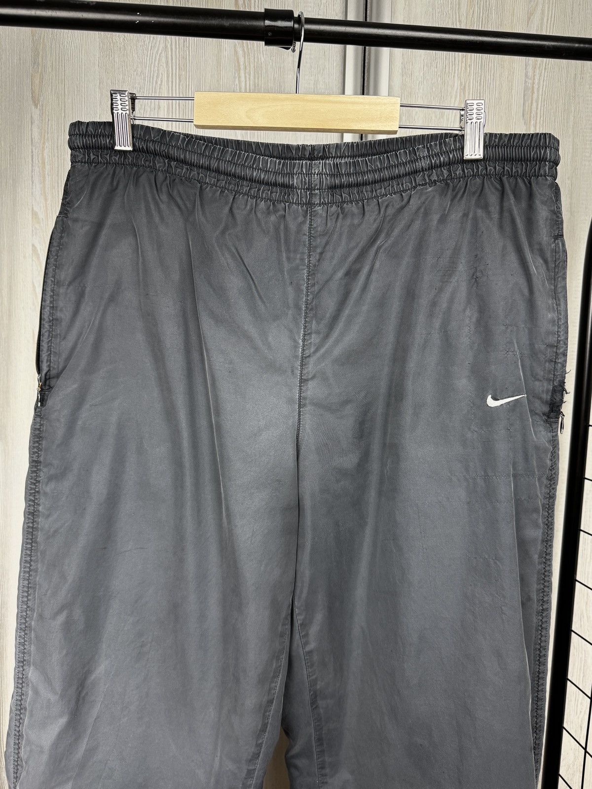 Nike Nike vintage y2k dark grey faded distressed track pants sz M Size US 32 / EU 48 - 3 Thumbnail
