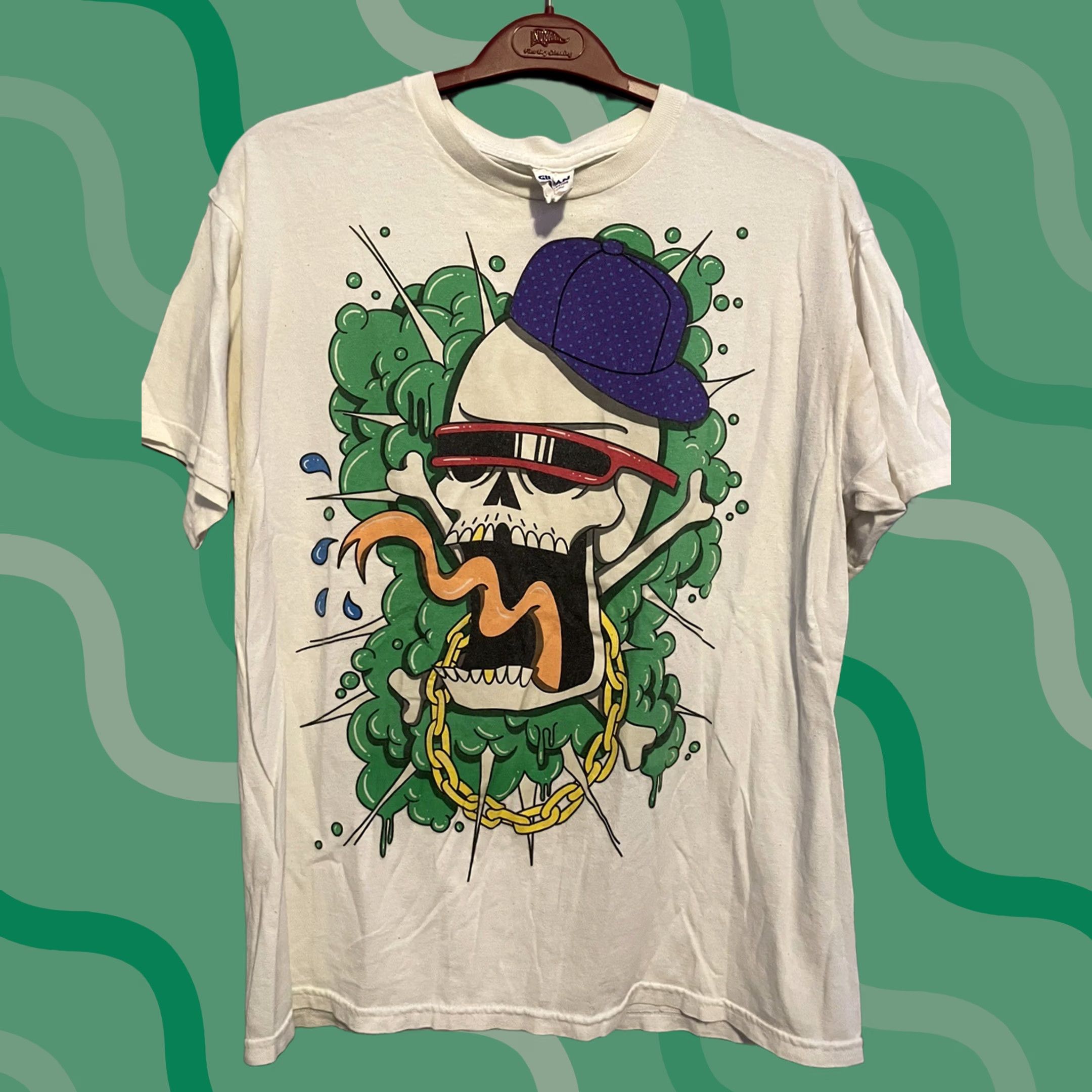 Gildan VINTAGE Gildan T-Shirt Cartoon Skull Shirt Men 1980s White Size L Short Sleeve Crew Neck Graphic Print Million Pit to Pit 21” Length 28” Size US L / EU 52-54 / 3 - 1 Thumbnail