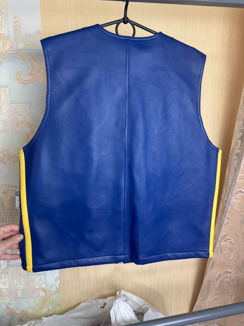 Other BRAND FIVE VESTS Size US L / EU 52-54 / 3 - 4 Thumbnail
