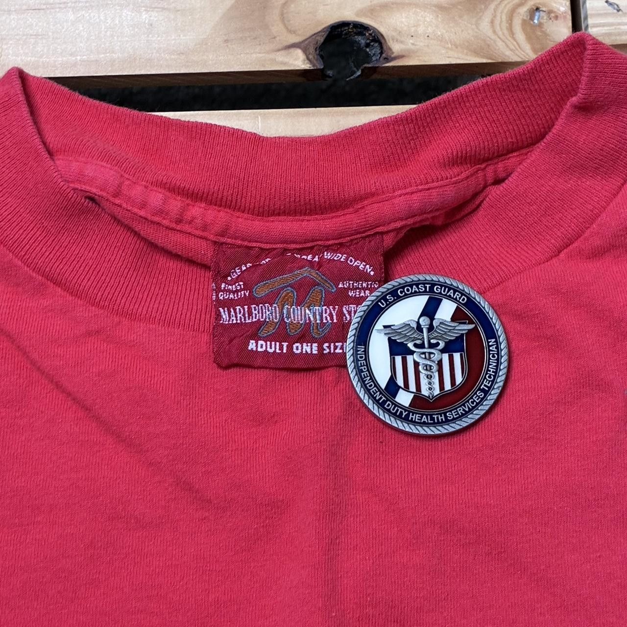 Marlboro Marlboro Country Store Red Cigarette Pocket Tee Size XL Size US XL / EU 56 / 4 - 4 Thumbnail