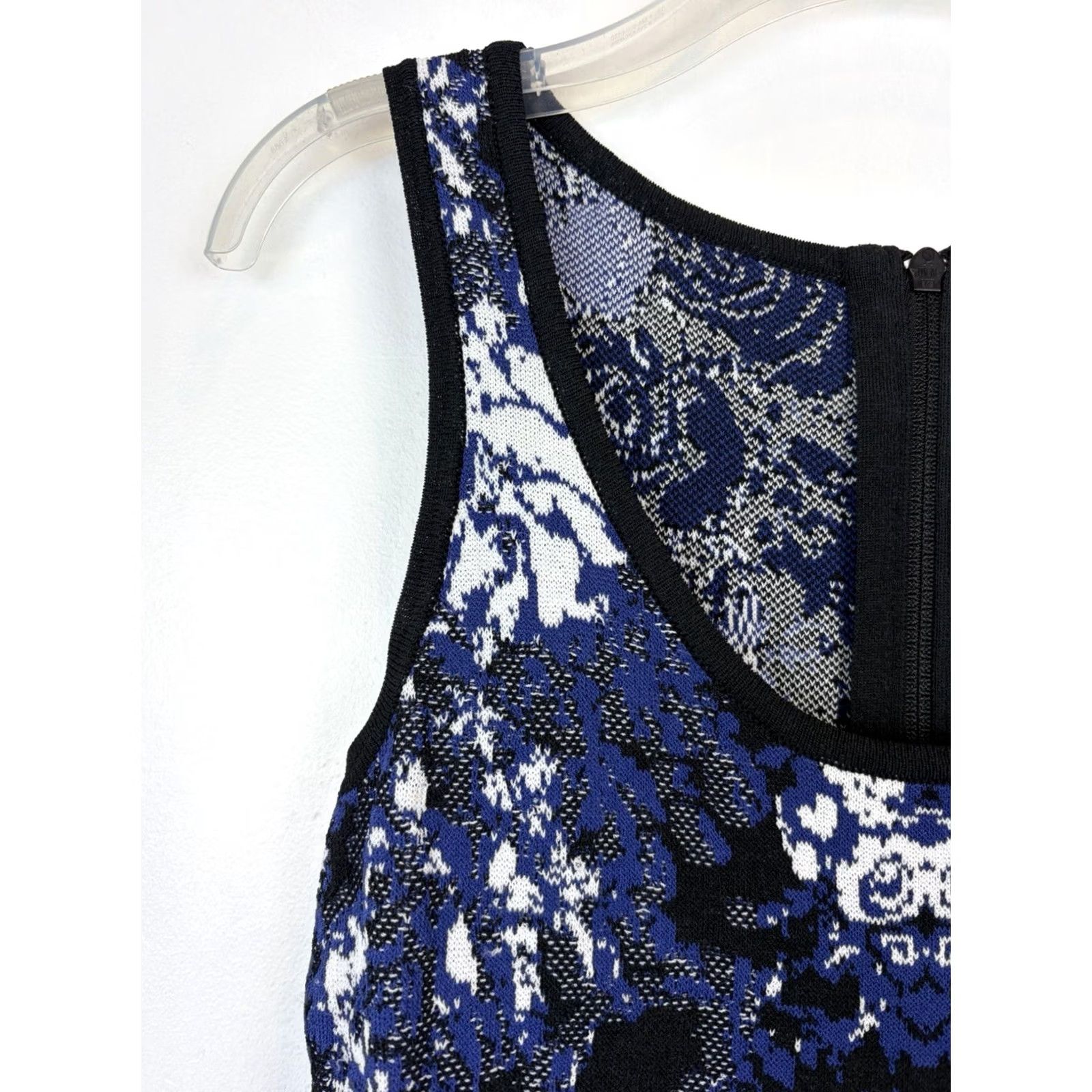 Nicole Miller Nicole Miller Blue Floral Knit Dress Womens Small Fitted Stretchy Cap Sleeve V-Neck Zip Ruched Size S / US 4 / IT 40 - 3 Thumbnail