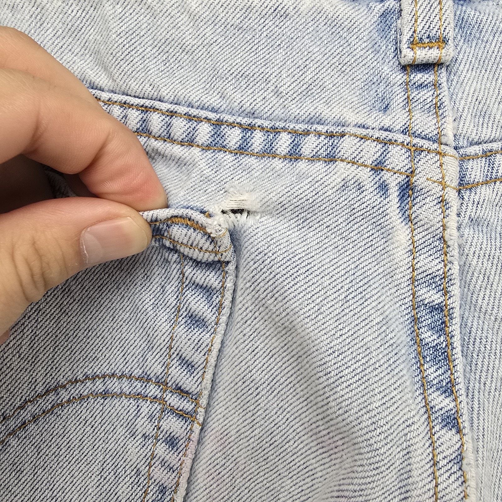 Levi's Vtg Levis 560 Jeans 36x30 (Fits 34x29) Tapered Leg 90s USA Size US 34 / EU 50 - 13 Thumbnail