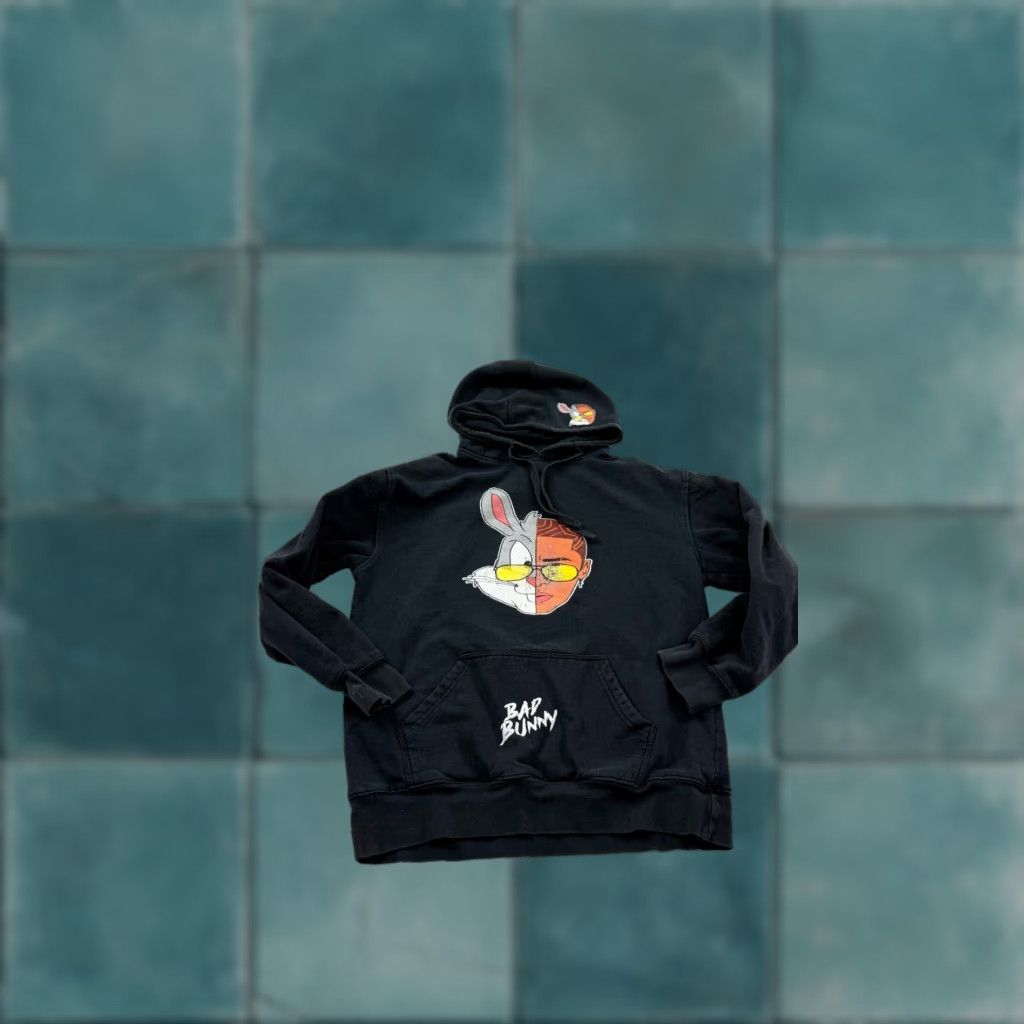 Vintage American Comfort Hoodie Sweatshirt Womens L Black Graphic Print 2 Face Bad Bunny Hooded Pullover with Pockets Size L / US 10 / IT 46 - 1 Thumbnail