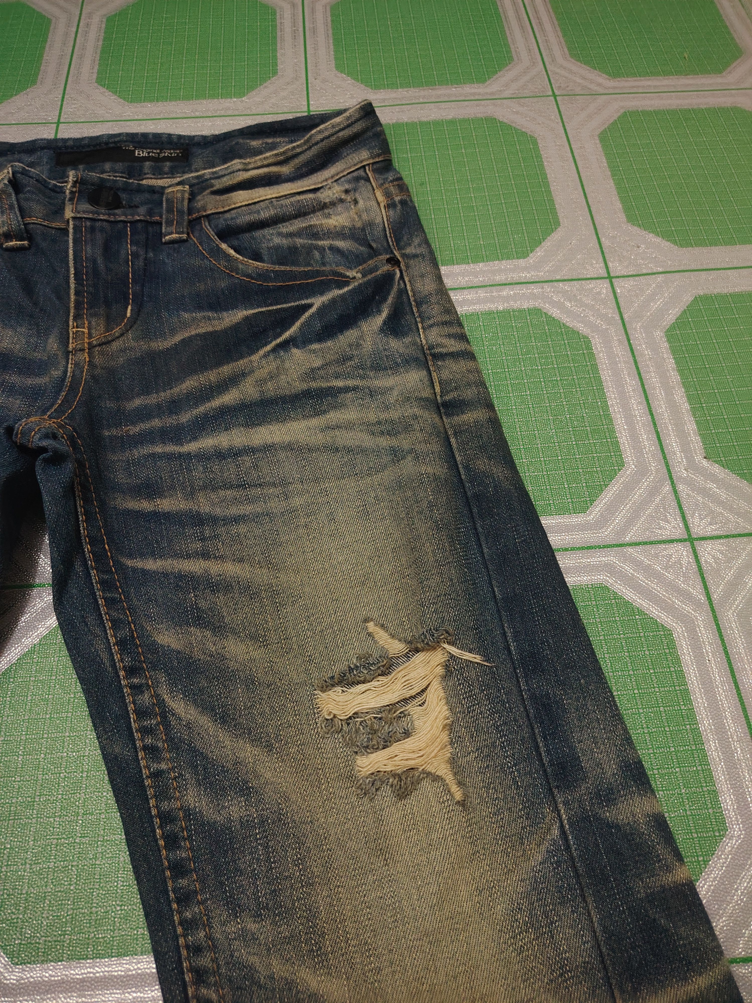 If Six Was Nine Distressed Thrashed The Blue Skin Studded Jeans Size US 30 / EU 46 - 10 Thumbnail