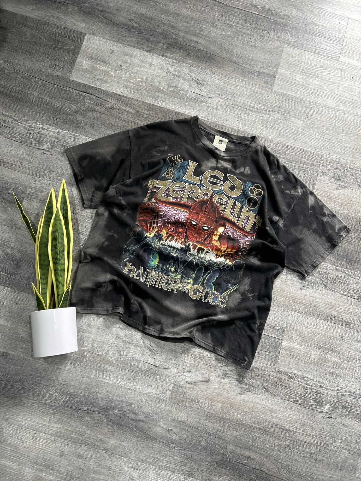 Vintage Vintage Led zeppelin Hammer of the Gods Shirt Size US XL / EU 56 / 4 - 1 Thumbnail