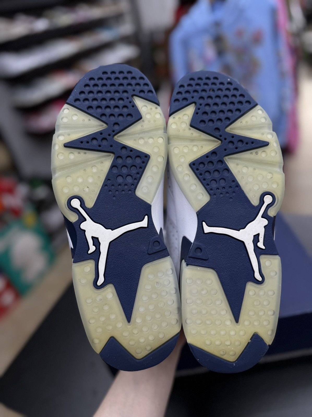 Jordan Brand × Nike Jordan 6 Midnight Navy Size 10 Pre Owned W BOX Size US 10 / EU 43 - 11 Thumbnail