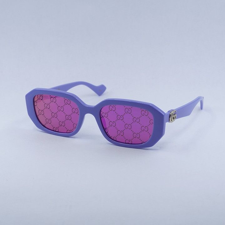 Gucci Gucci GG1535S 004 Sunglasses Lilac Rectangle Frame  display picture 3