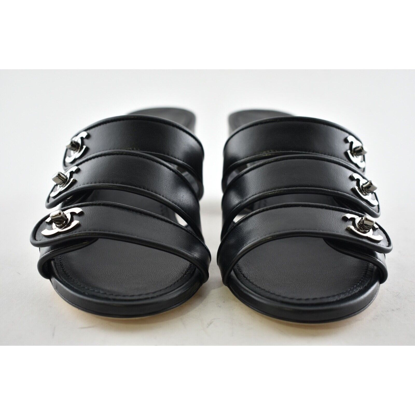 Chanel 19P Turnlock CC Logo Mule Strap Slide Block Heel Sandal 36 Size US 6 / IT 36 - 7 Thumbnail