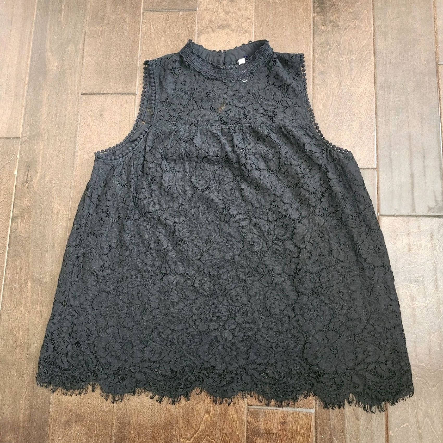 Vintage Xhilaration Blouse Women’s Black Lace Sleeveless Mock Neck L Adult Regular Rack Shirt? Size L / US 10 / IT 46 - 2 Thumbnail