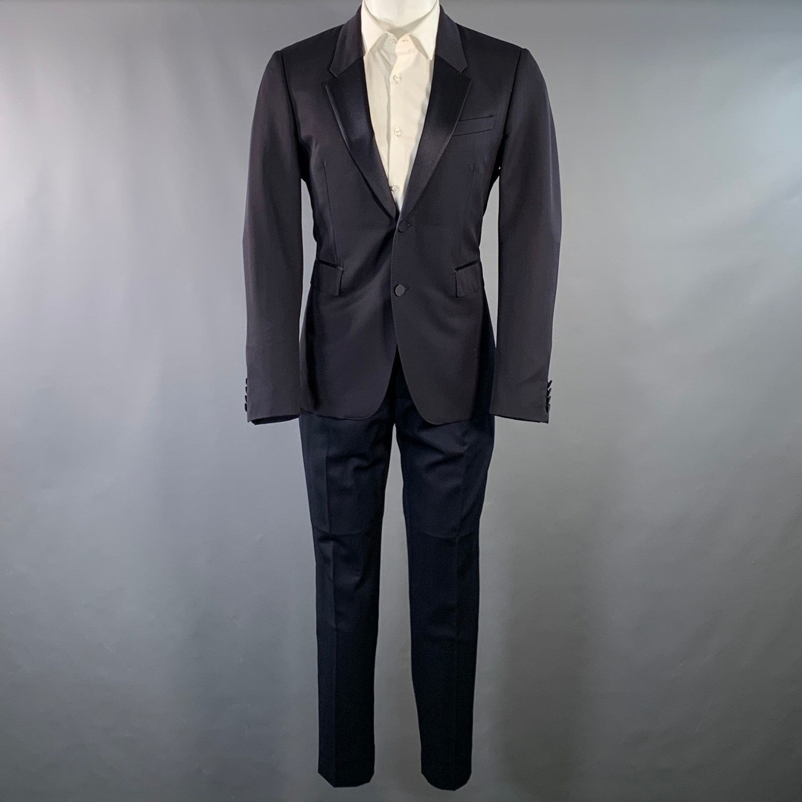 Burberry Prorsum BURBERRY PRORSUM Size 40 Navy Wool Notch Lapel Tuxedo Size 40R - 3 Thumbnail
