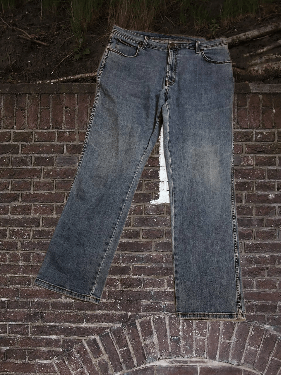 Wrangler Wrangler Men’s Straight Fit Denim Jeans Everyday Wear Size US 34 / EU 50 - 1 Thumbnail