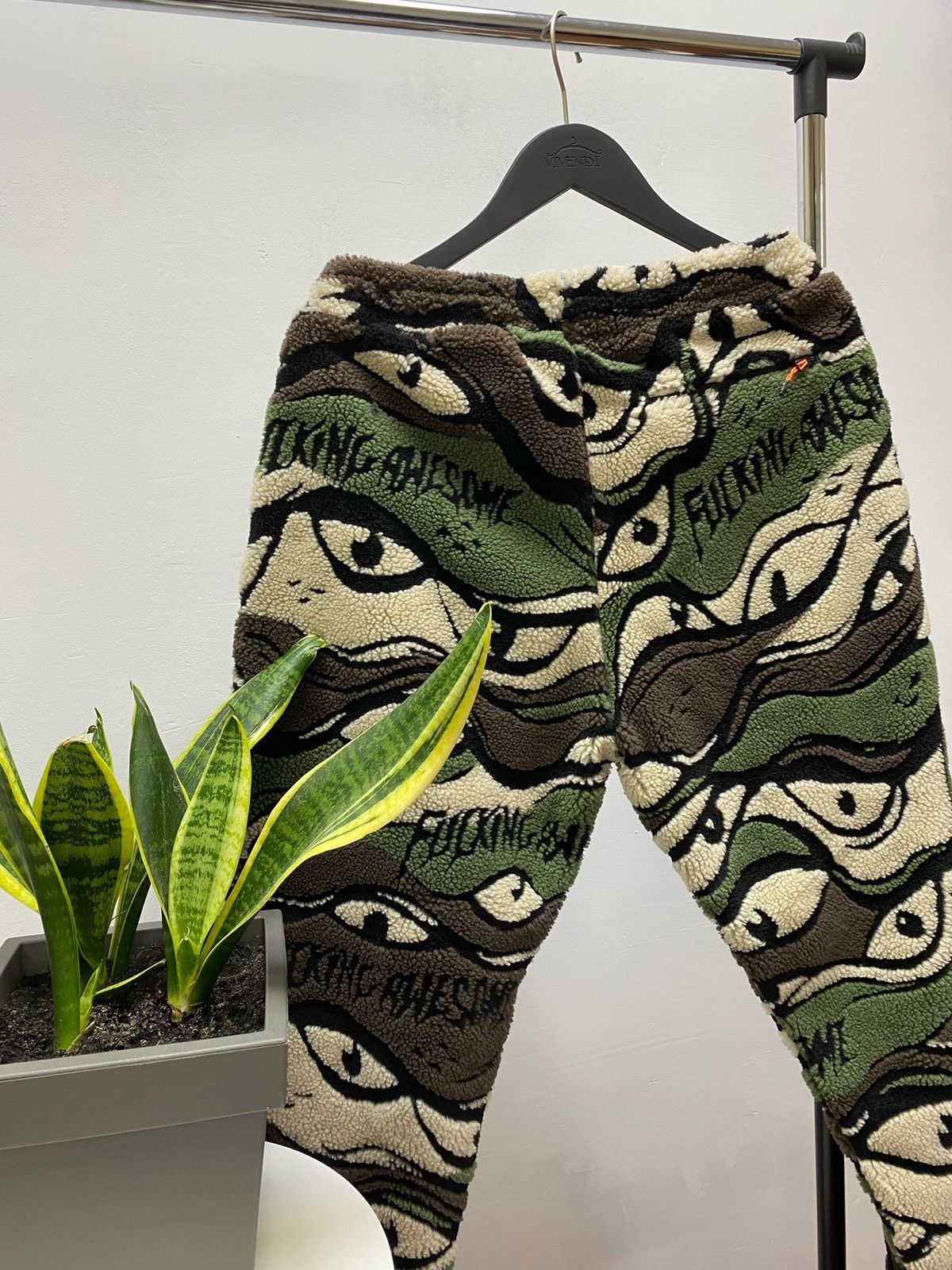 Adidas × Fucking Awesome Adidas x Fucking Awesome Sherpa Camouflage Pants M Size US 32 / EU 48 - 14 Thumbnail