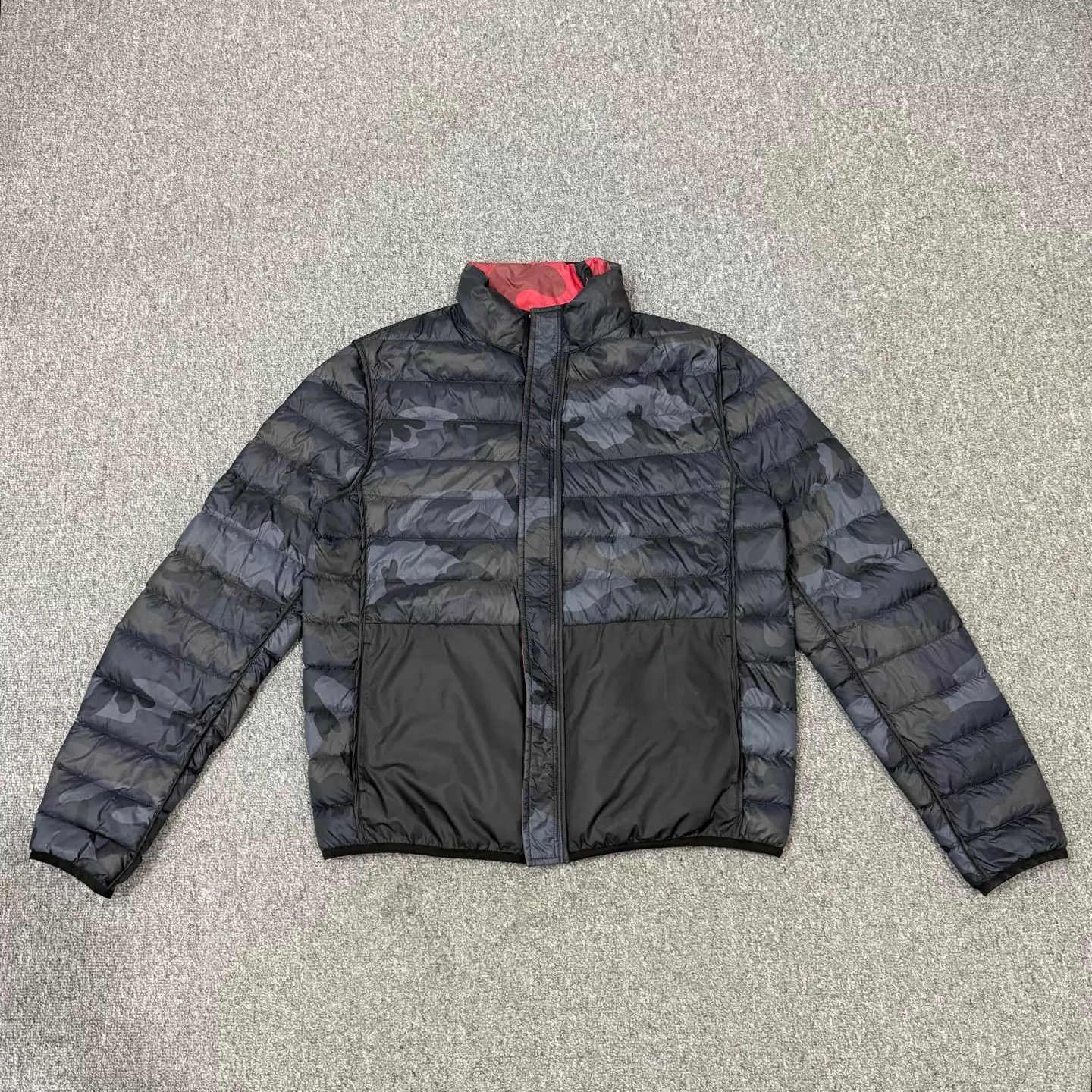 Valentino Valentino Camo Reversible Down Jacket 48 99 New Size US M / EU 48-50 / 2 - 1 Thumbnail