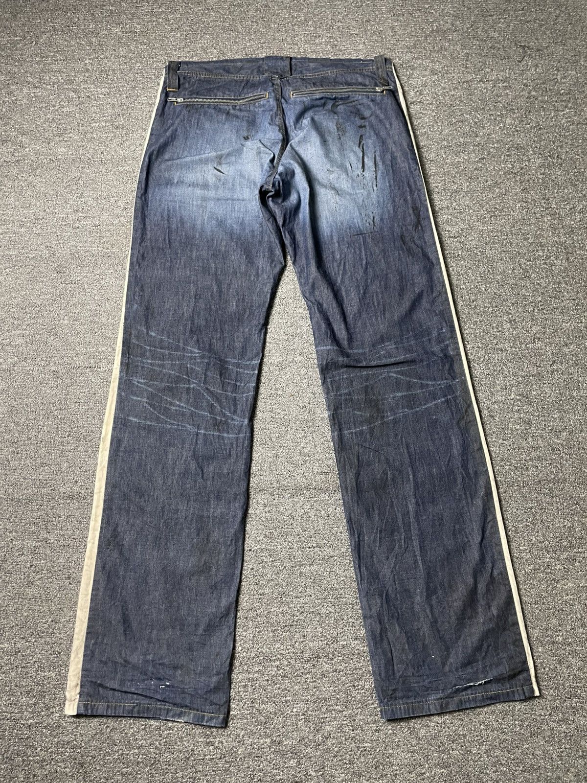 CABANE de ZUCCa × Japanese Brand × Vintage Cabane De Zucca Side Tape Pattern Jeans (104) Size US 34 / EU 50 - 9 Thumbnail