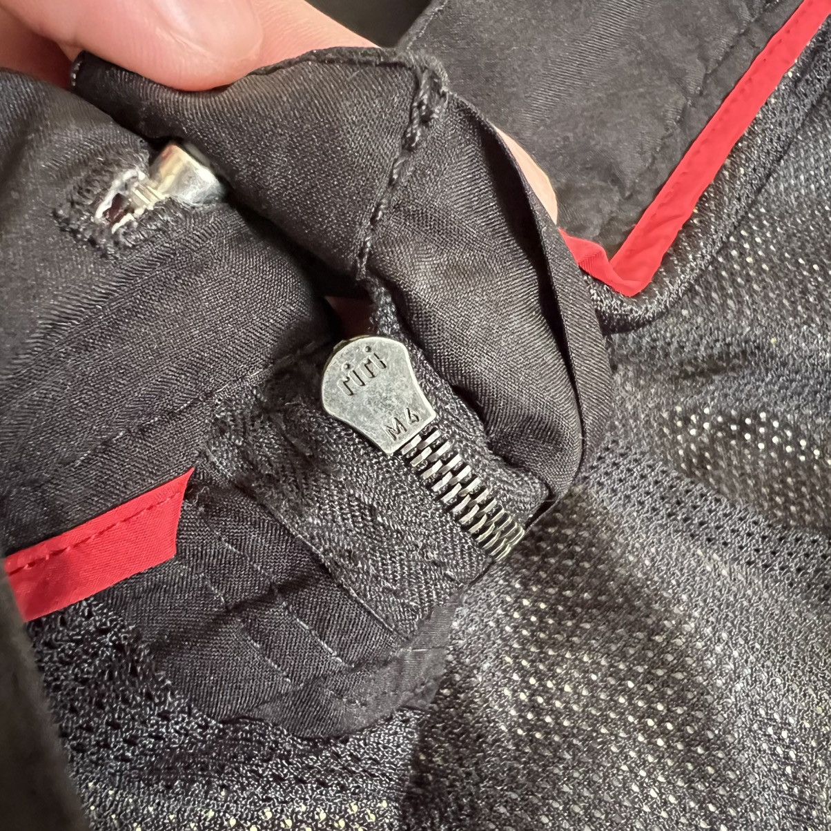 Prada Prada vintage early 2000 gore-tex black pants Size US 32 / EU 48 - 9 Thumbnail
