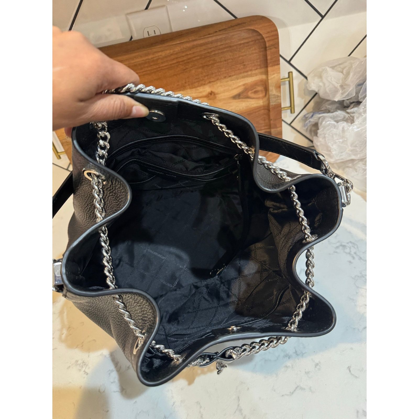Michael Kors Michael Kors Alanis Pebbled Leather Bucket shoulder Bag Size ONE SIZE - 12 Thumbnail
