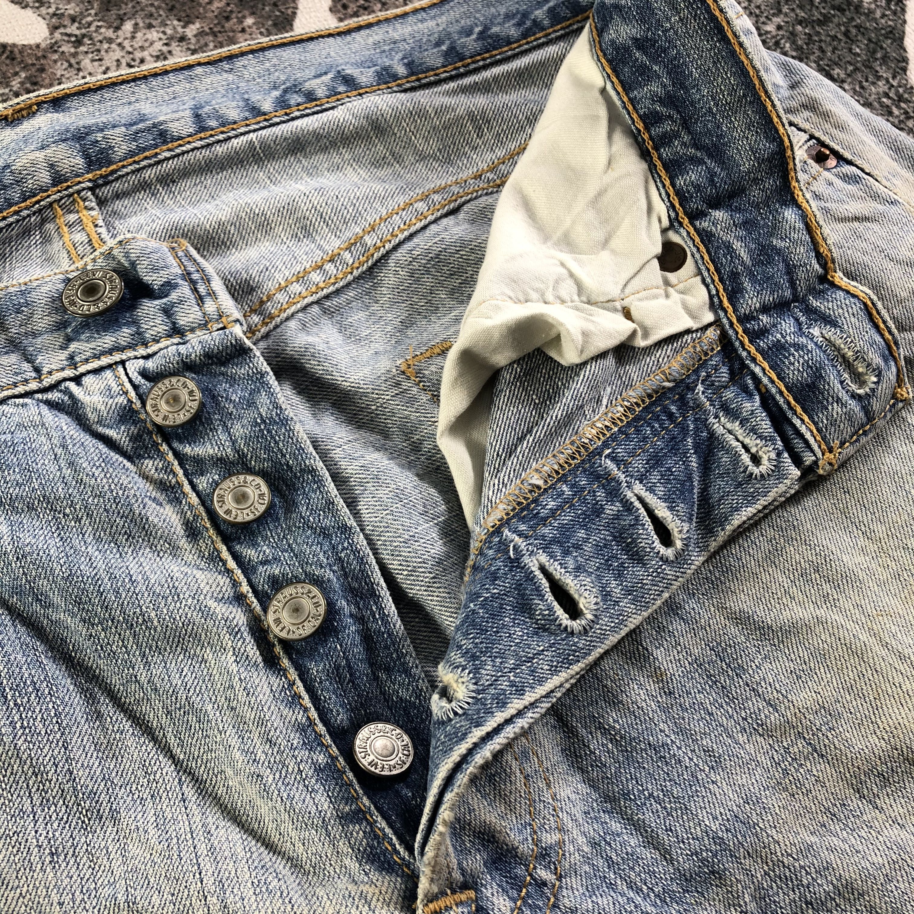 Levi's Vintage Levis 501 Jeans Ripped Denim KJ3110 Size US 32 / EU 48 - 8 Thumbnail