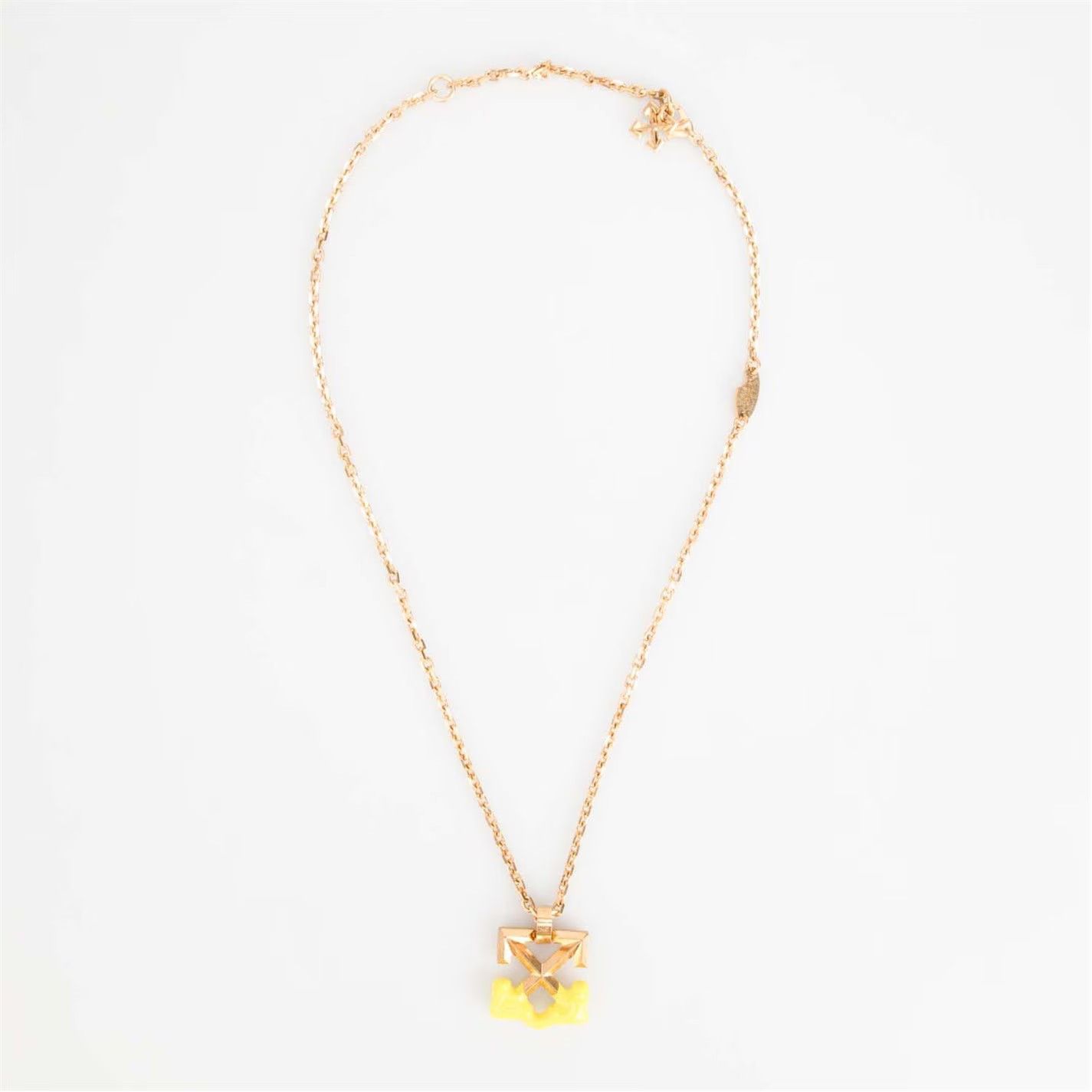 Off-White o1g2r1mq0225 Size: OS / Arrow Bloob Necklace in Golden Size ONE SIZE - 1 Thumbnail