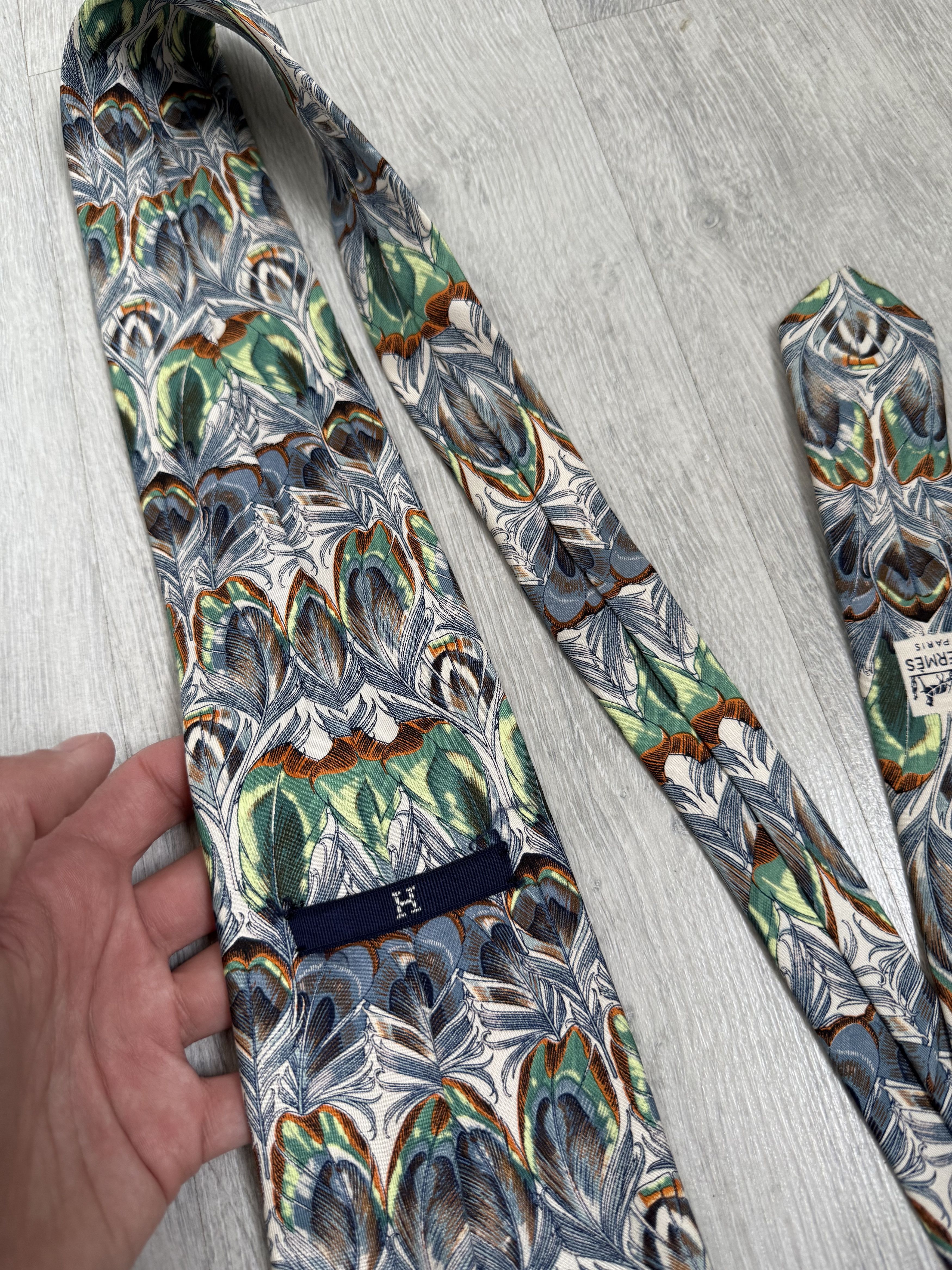 Hermes Vintage Hermes peacock feathers silk tie Size ONE SIZE - 3 Thumbnail