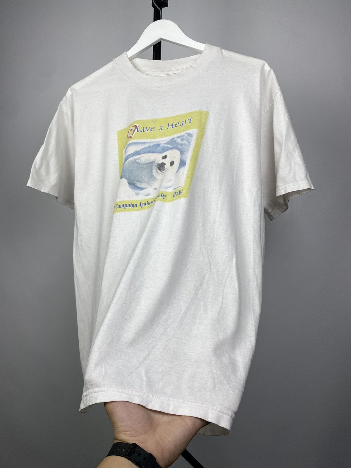 Habitat × Native × Vintage Vintage 2000 IFAW Have a Heart Mike Speiser t-shirt Size US L / EU 52-54 / 3 - 7 Thumbnail