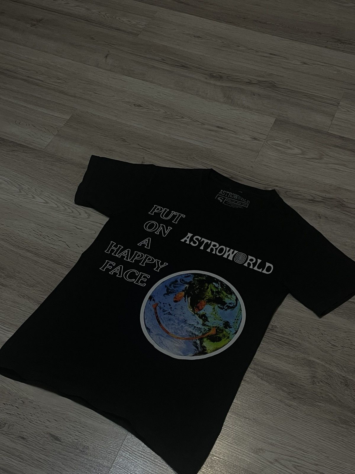 Travis Scott Travis Scott Astroworld Lollapalooza Smiley World/t-shirt Size US S / EU 44-46 / 1 - 1 Thumbnail
