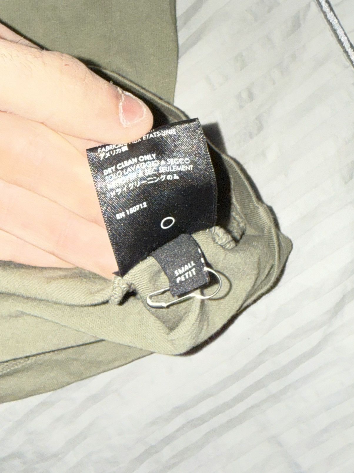 Amiri Amiri tee olive green with black logo Size US S / EU 44-46 / 1 - 4 Thumbnail