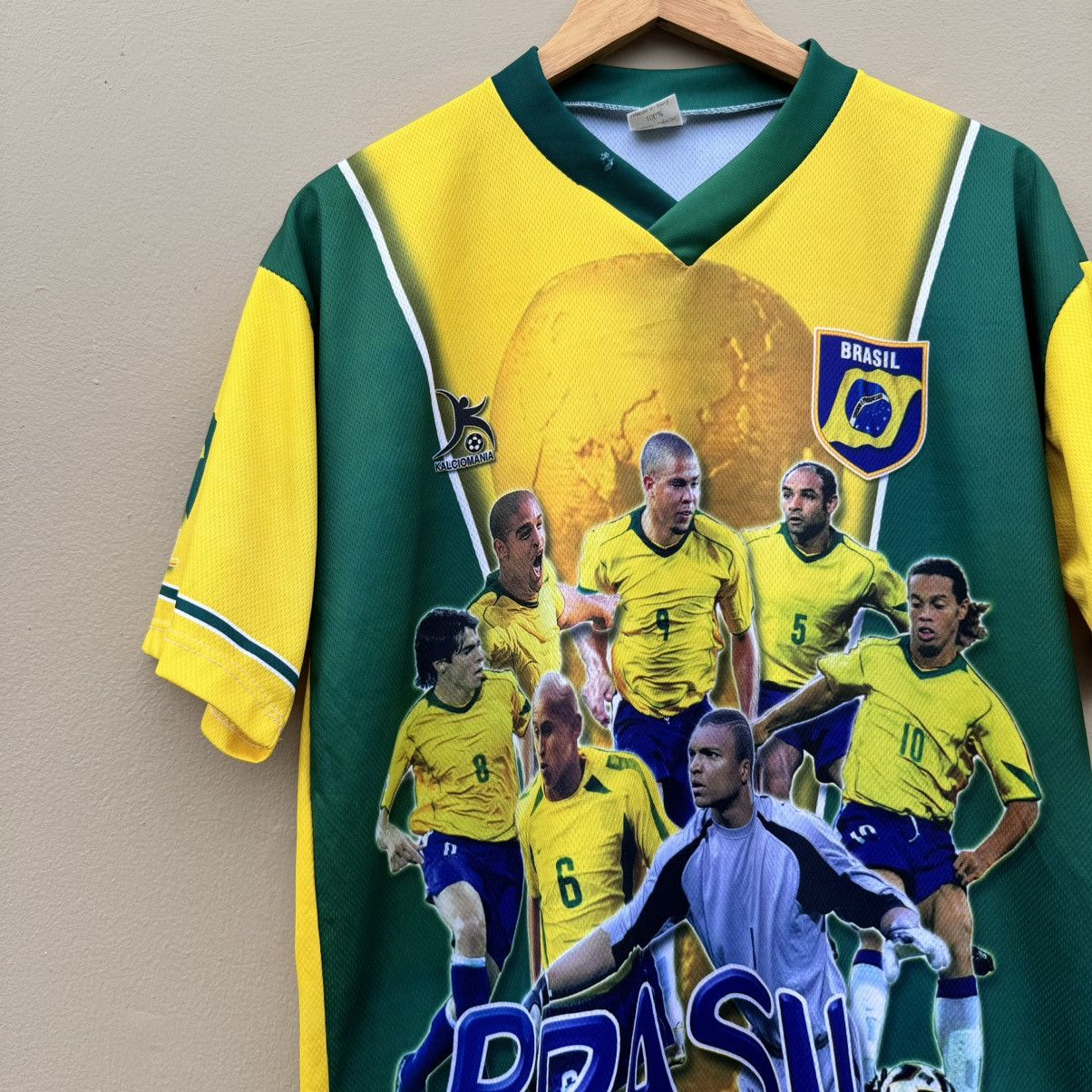 Vintage Vintage ronaldo R9 brasil football rare jersey Size US L / EU 52-54 / 3 - 2 Thumbnail