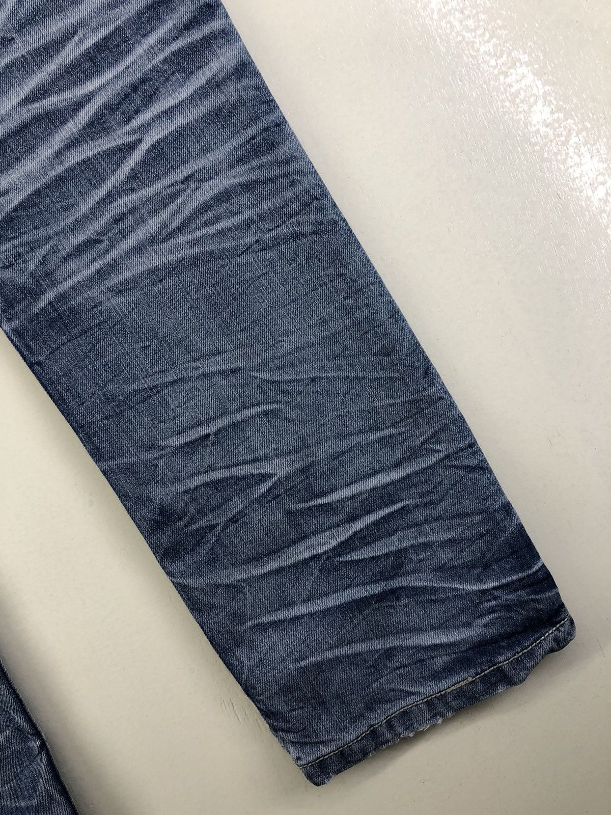 Japanese Brand Southern Menswear Distressed Faded Blue Jeans Size US 31 - 18 Thumbnail
