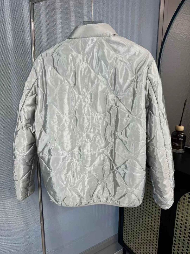 Louis Vuitton Louis Vuitton Silver astronaut cotton jacket Size US M / EU 48-50 / 2 - 2 Thumbnail