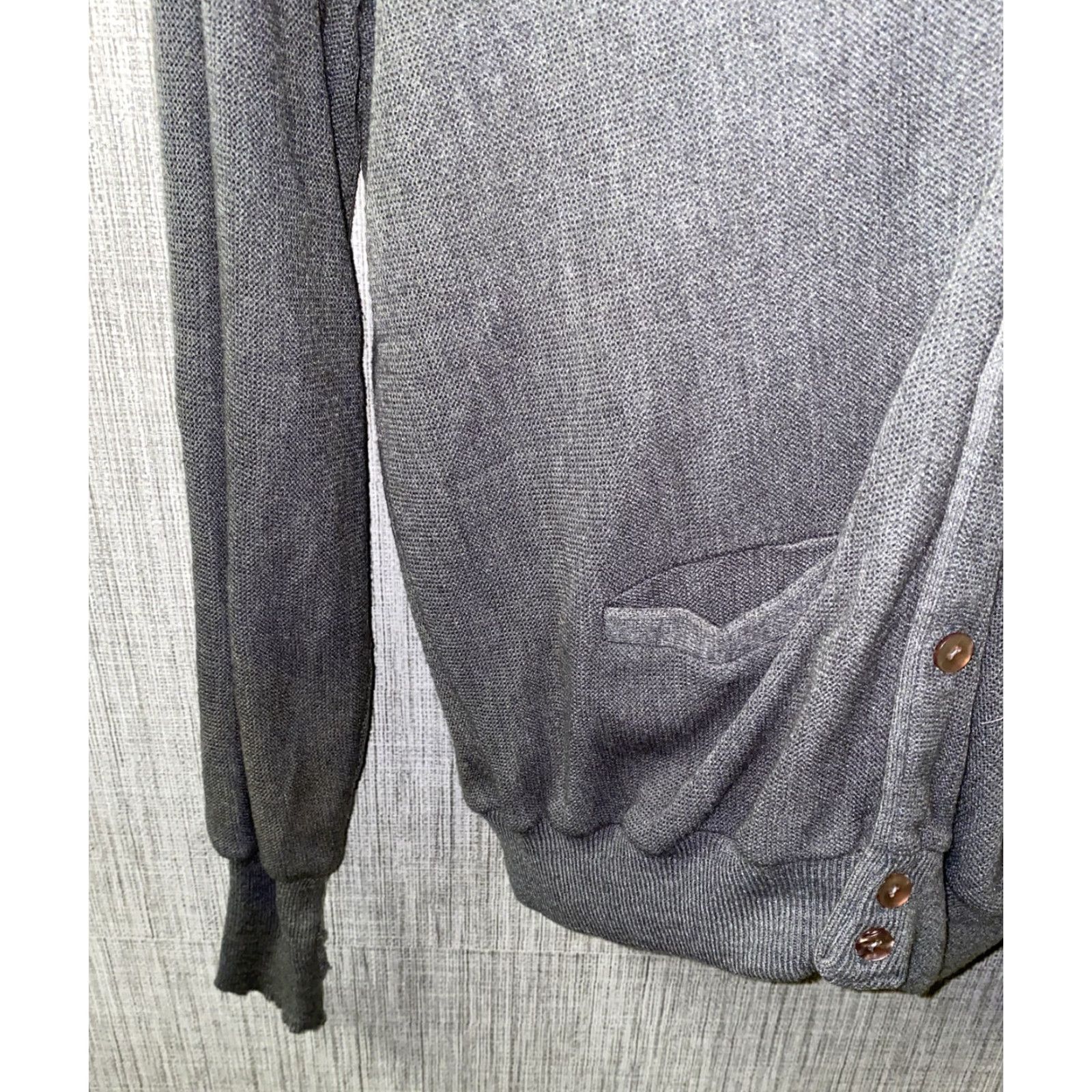 Vintage College Point Men's Gray Acrylic Cardigan Sweater Size Large Men Size US L / EU 52-54 / 3 - 3 Thumbnail