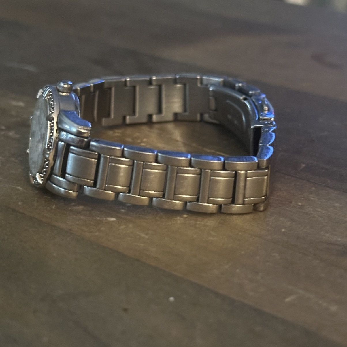 Bulova Bulova stainless steel real diamonds analog watch Size ONE SIZE - 7 Thumbnail