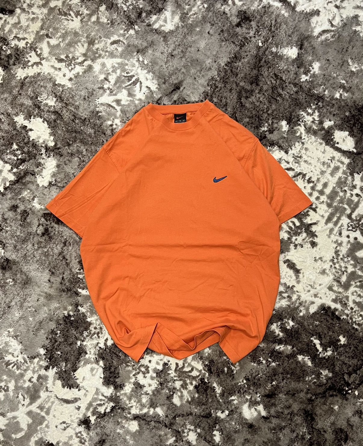 Nike × Vintage Vintage 90s Nike Orange 🍊 Swoosh logo Baggy t shirt Size US L / EU 52-54 / 3 - 1 Thumbnail
