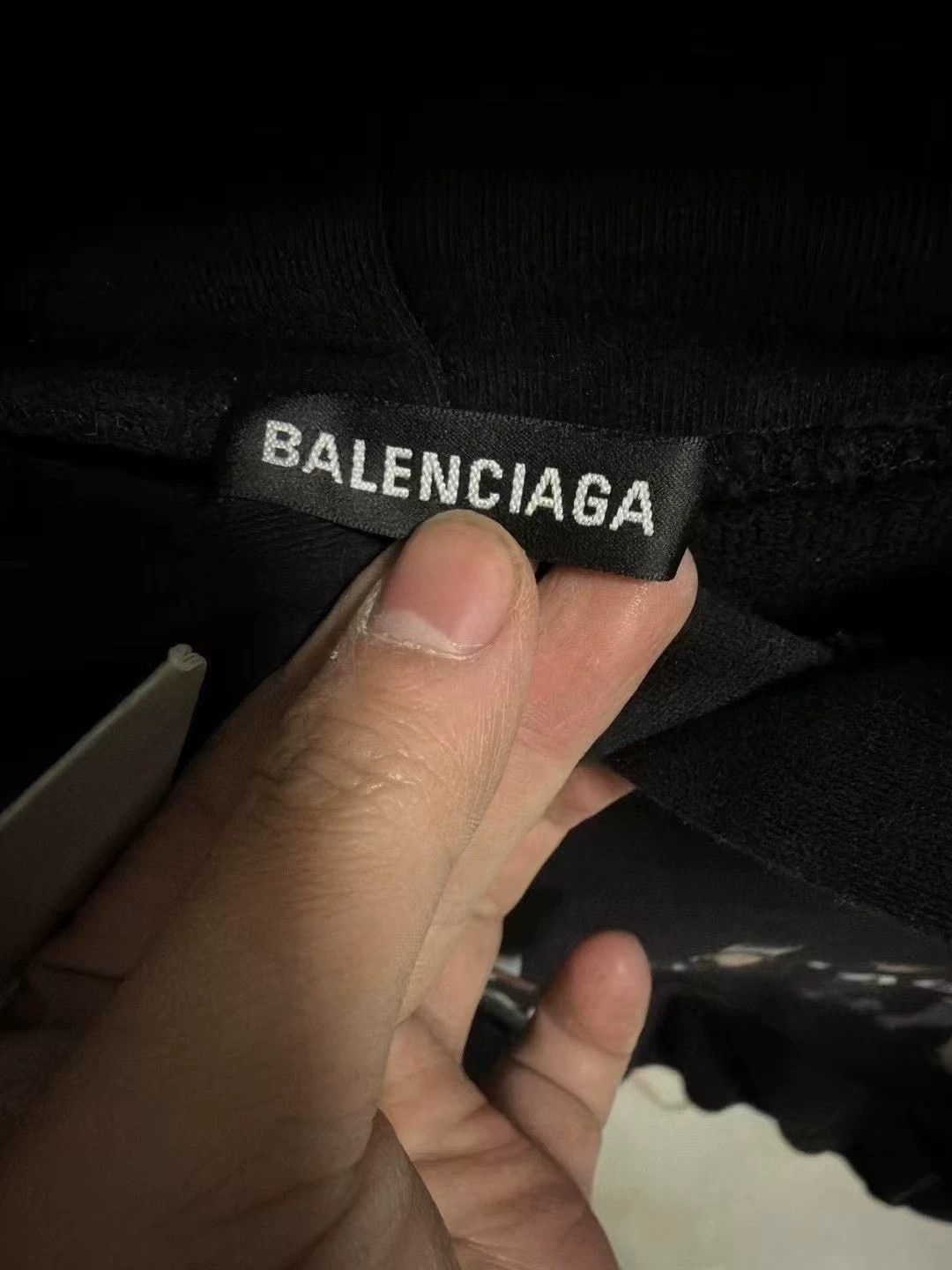 Balenciaga Balenciaga Portrait Sweatshirt Size US L / EU 52-54 / 3 - 3 Thumbnail