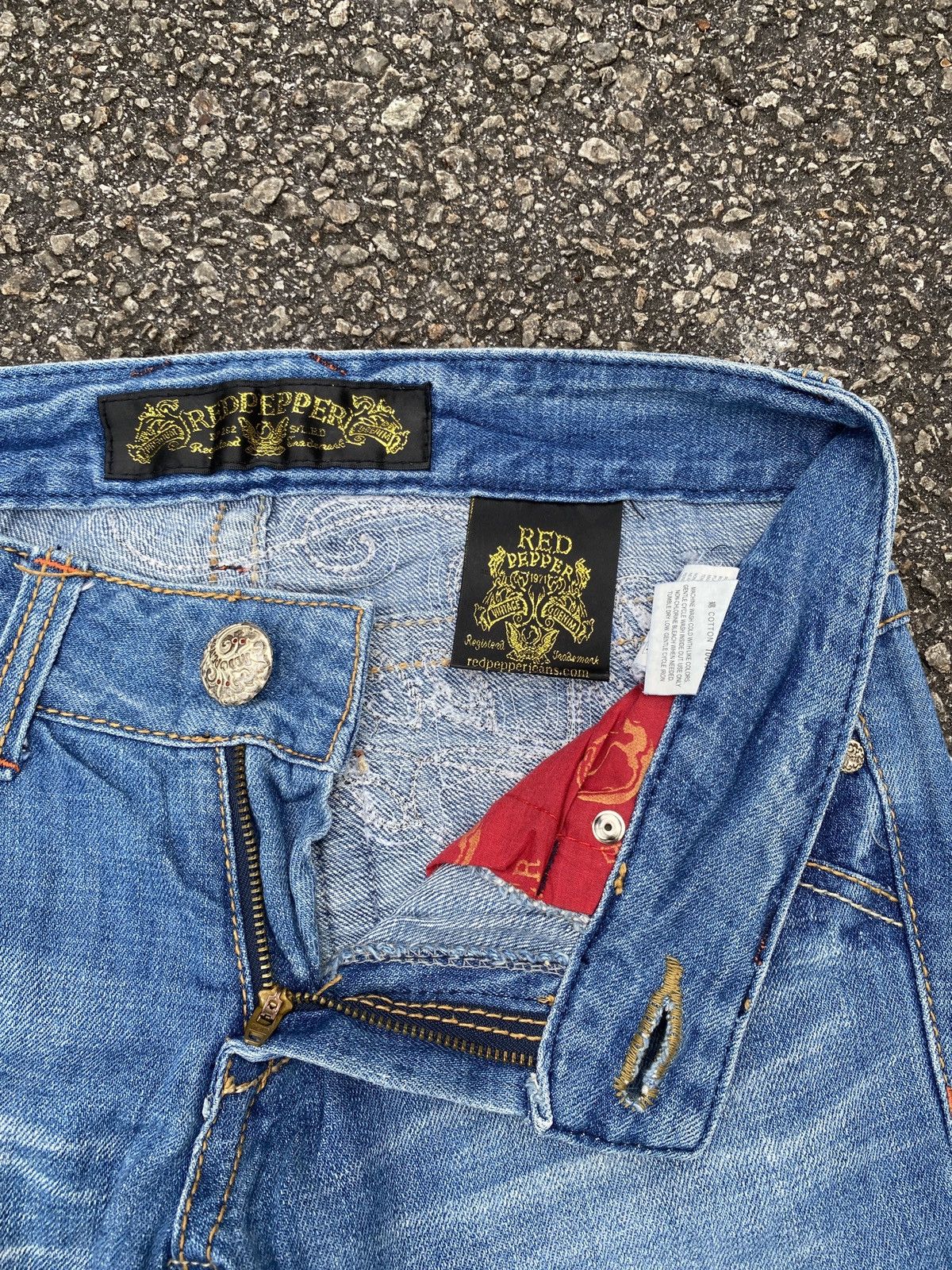 Japanese Brand Red Pepper Low Rise Faded Blue Back Logo Flare Jeans Size US 30 / EU 46 - 15 Thumbnail