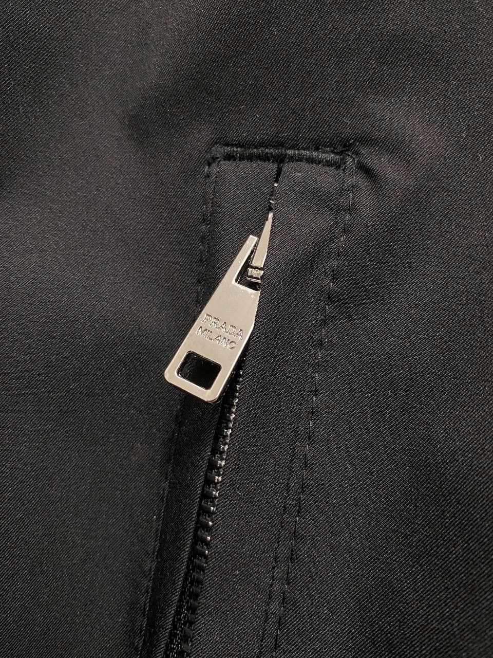 Prada Prada Tab Logo Reversible Nylon Windstopper Black Red Jacket Size US S / EU 44-46 / 1 - 8 Thumbnail