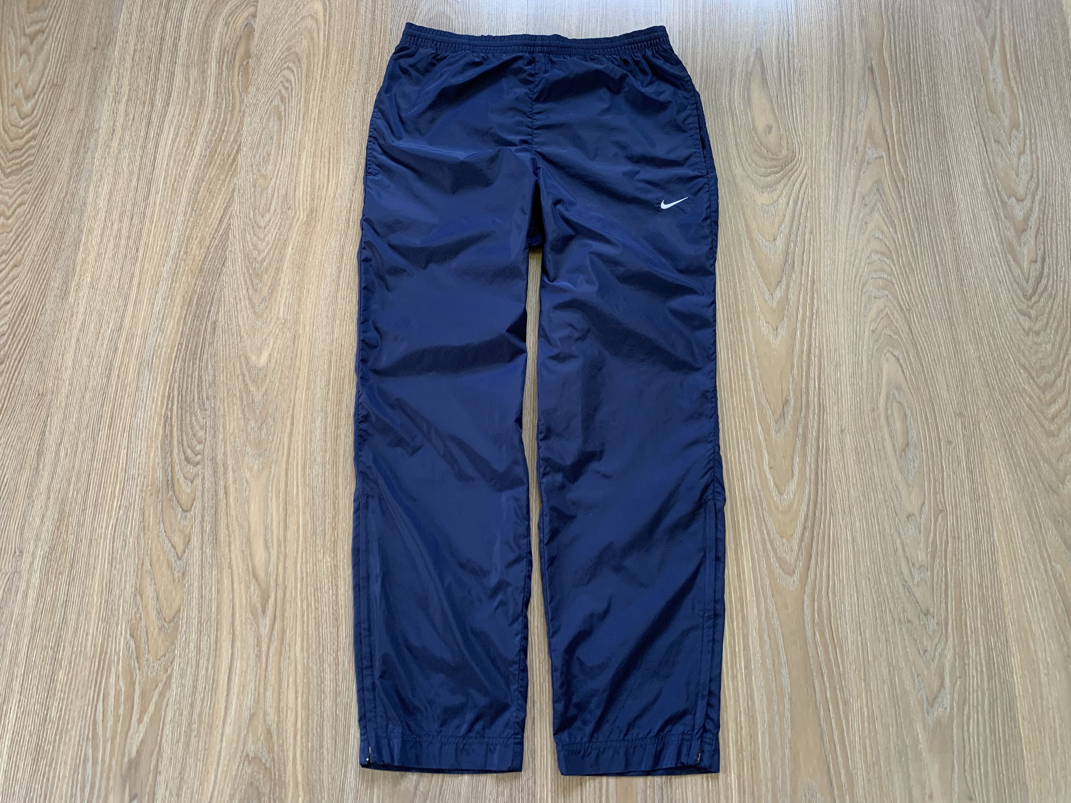 Nike Nike Vintage Nylon Blue Sweatpants Size US 29 - 2 Thumbnail