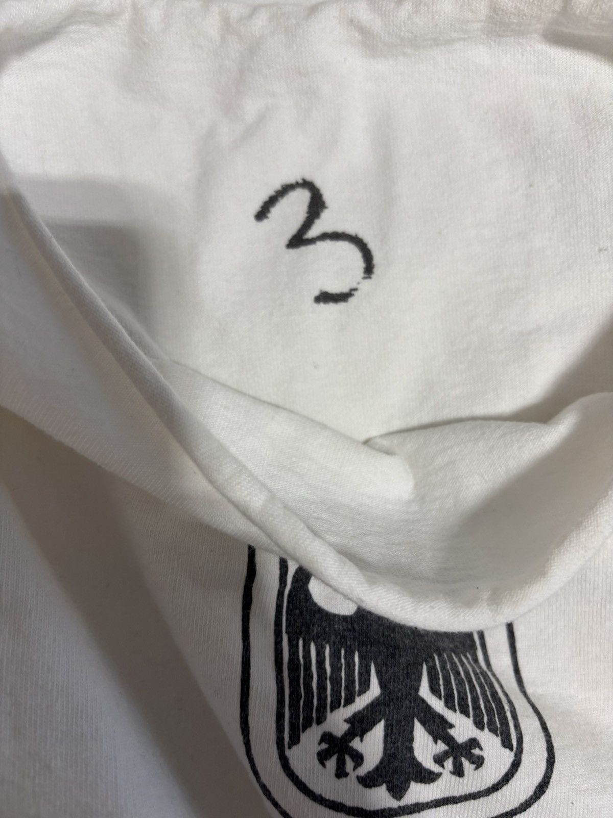 Yeezy Vulture tee Size US XL / EU 56 / 4 - 3 Thumbnail