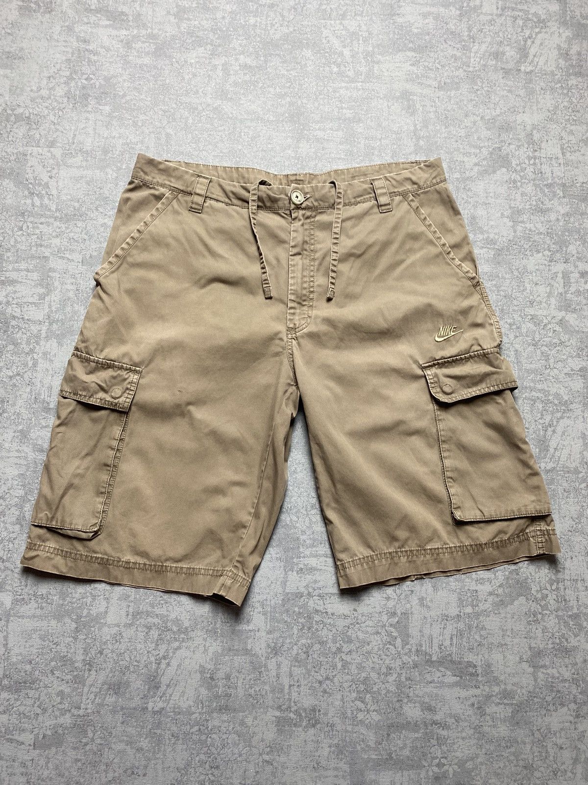 Vintage Vintage Nike Cargo Shorts Mens L Swoosh Y2K Size US 34 / EU 50 - 2 Thumbnail