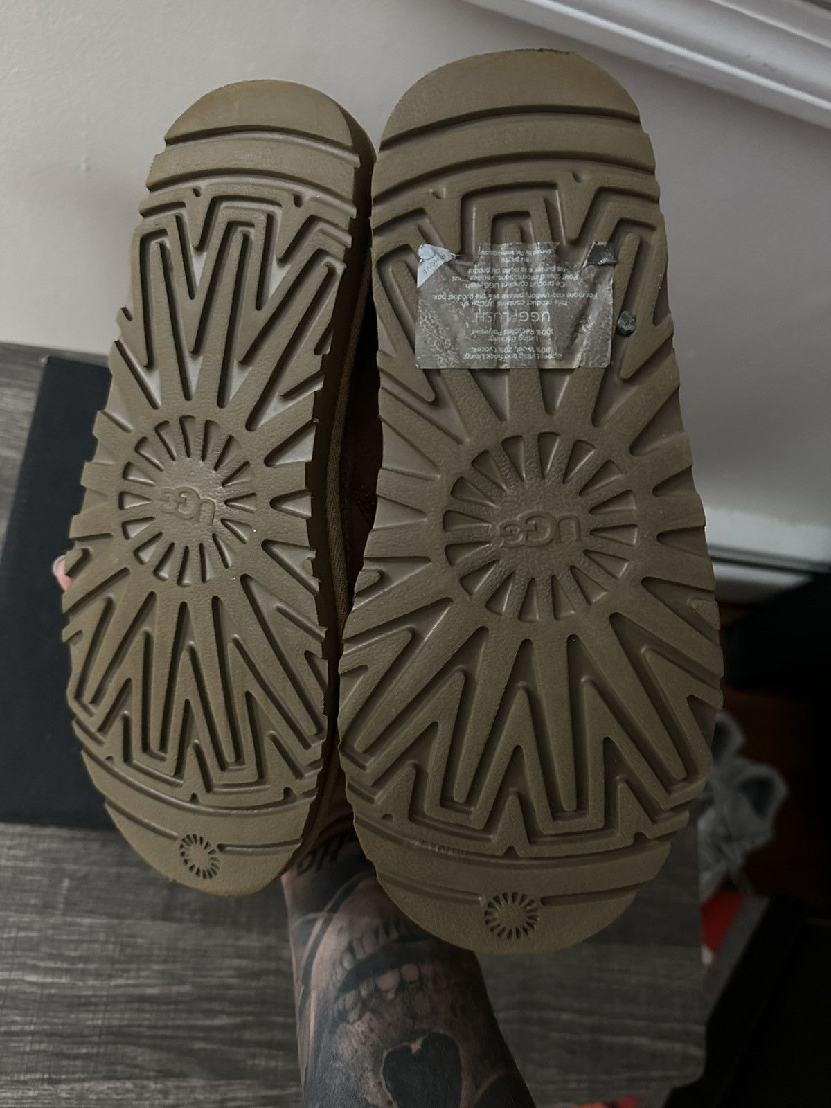 Ugg UGG Neumel Boots M6 W7.5 Size US 6 / IT 36 - 6 Thumbnail