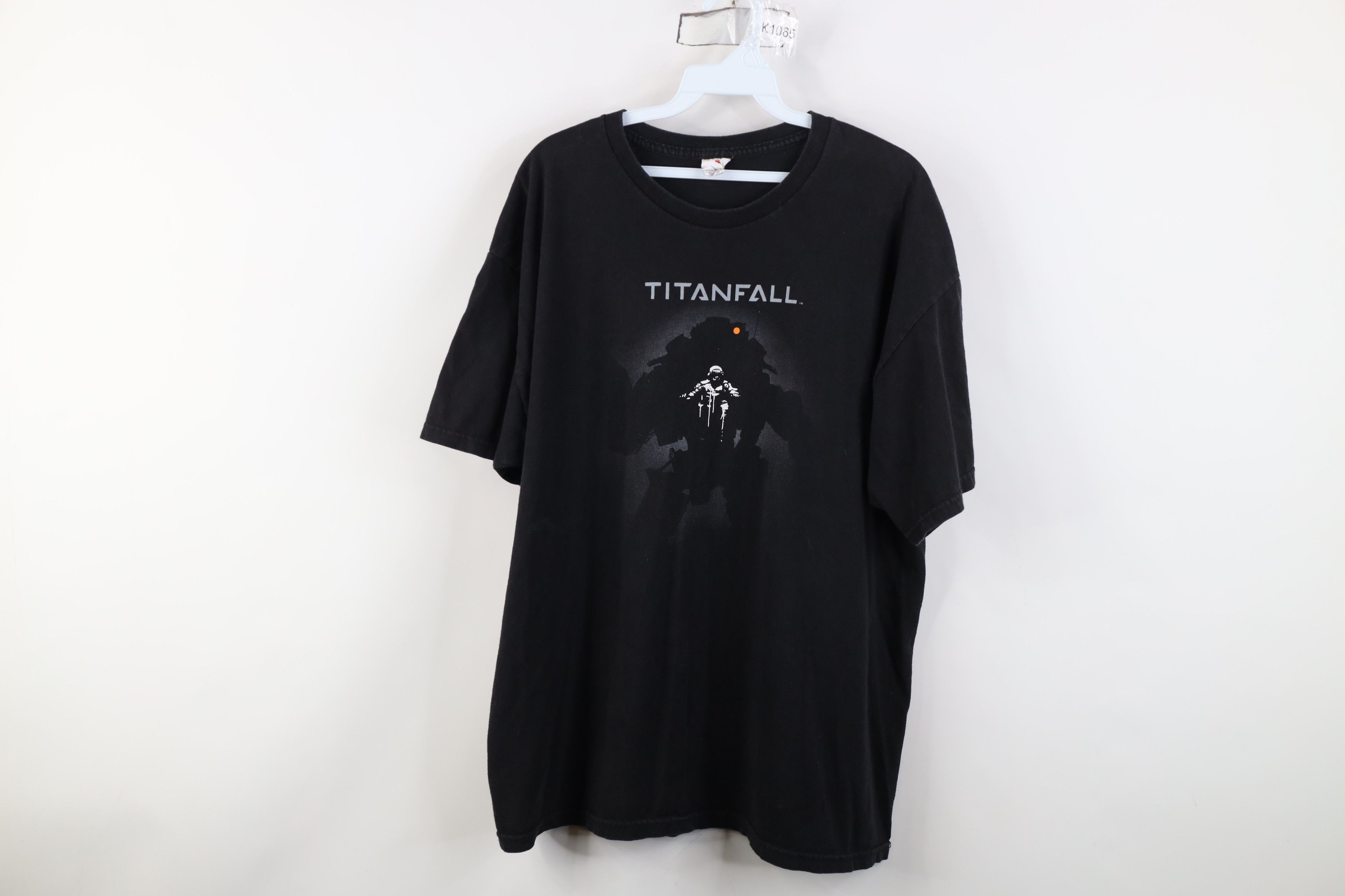 Vintage Vintage Titanfall Video Game Promo Spell Out T-Shirt Cotton Size US XL / EU 56 / 4 - 1 Thumbnail