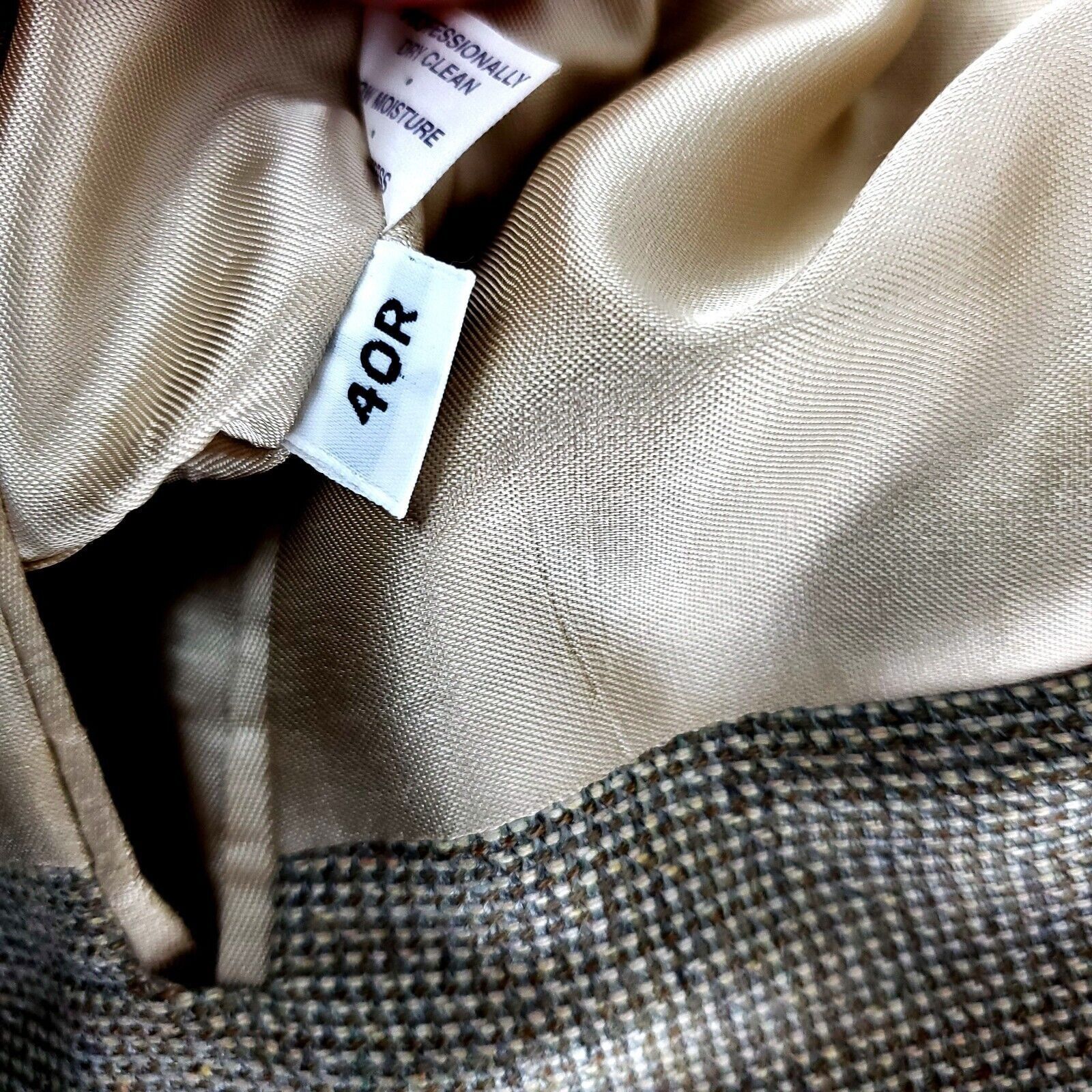 Hart Schaffner Marx Hart Schaffner Marx Wool 2 Button Sport Coat 42R Tan Check B Size 42R - 8 Thumbnail