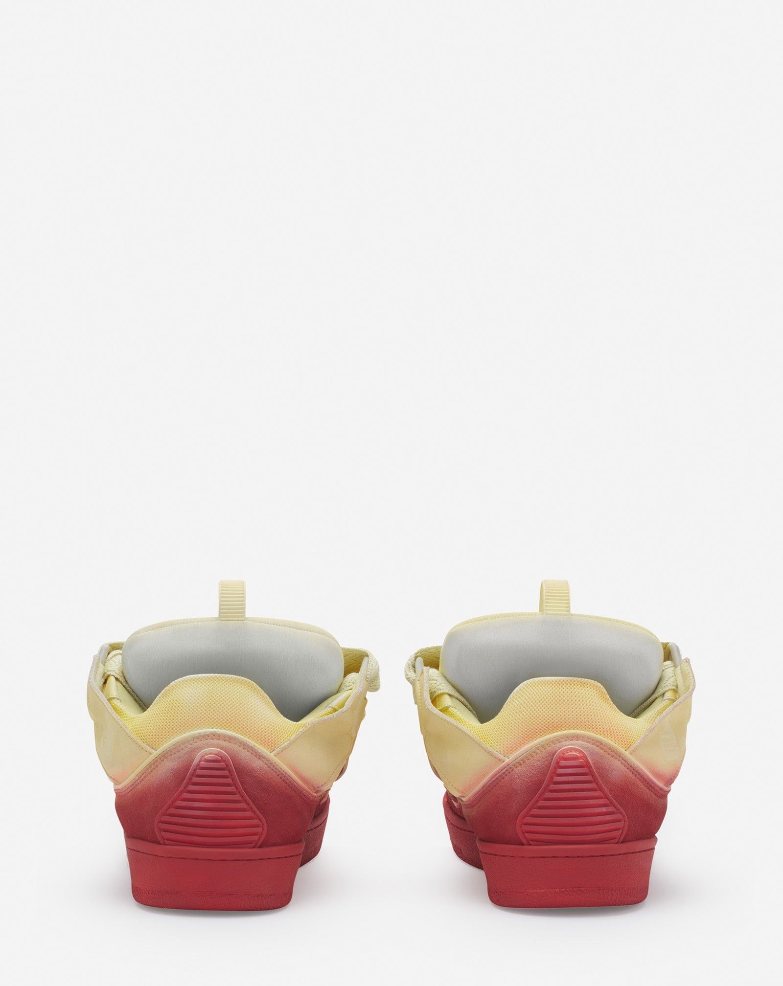 oc11z0325 Curb Low Top Sneakers in Light Yellow/Red