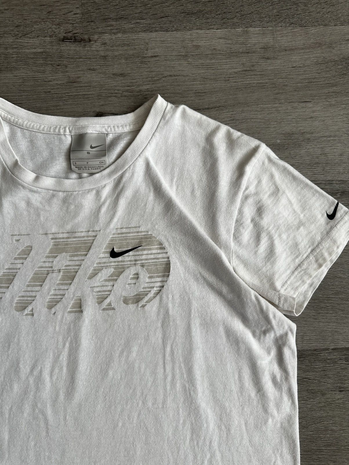 Nike × Vintage Y2K Nike Grey Tag Shirt Size US S / EU 44-46 / 1 - 3 Thumbnail
