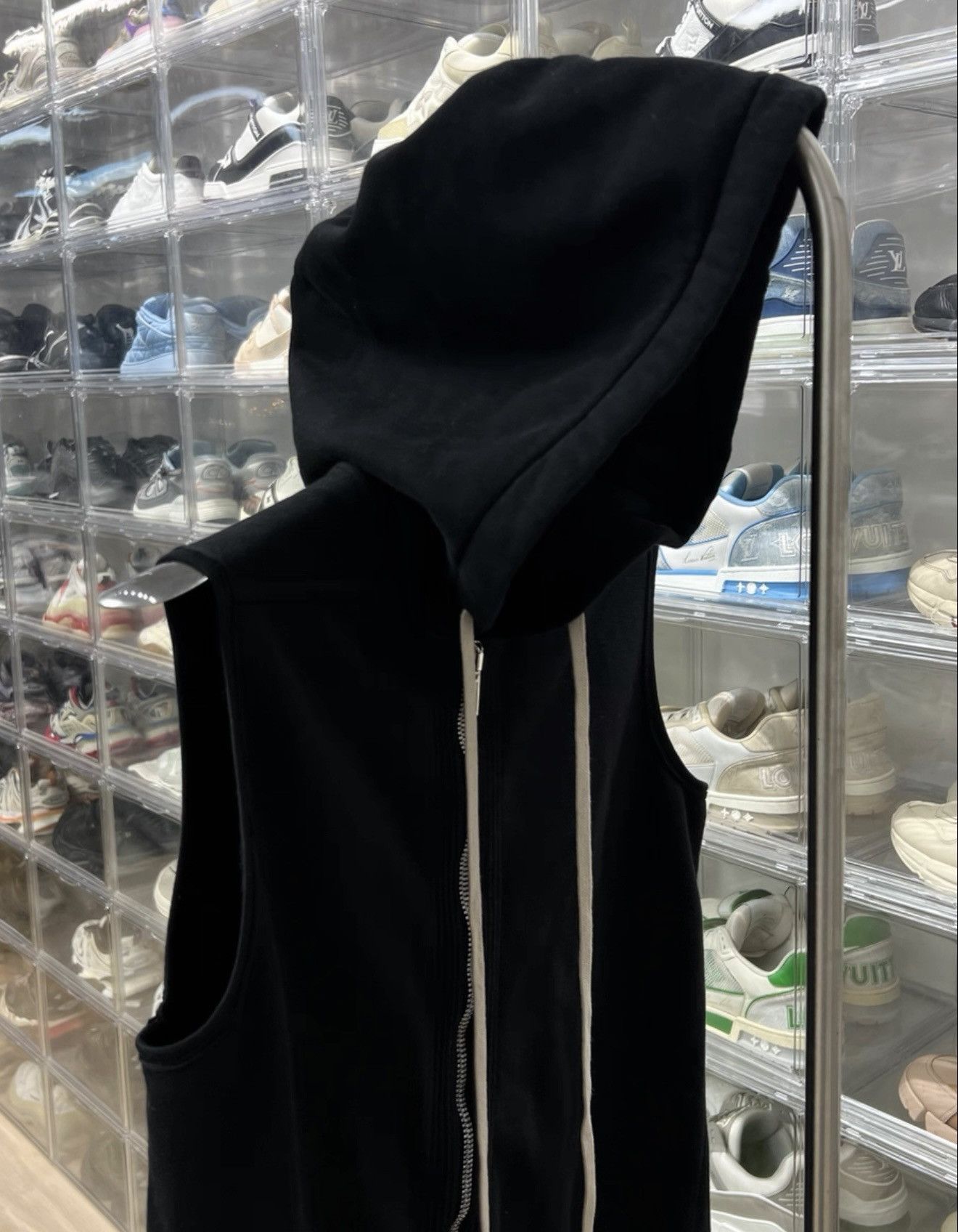 Rick Owens Rick Owens Long Sleeveless Vest Jacket Size US S / EU 44-46 / 1 - 5 Thumbnail