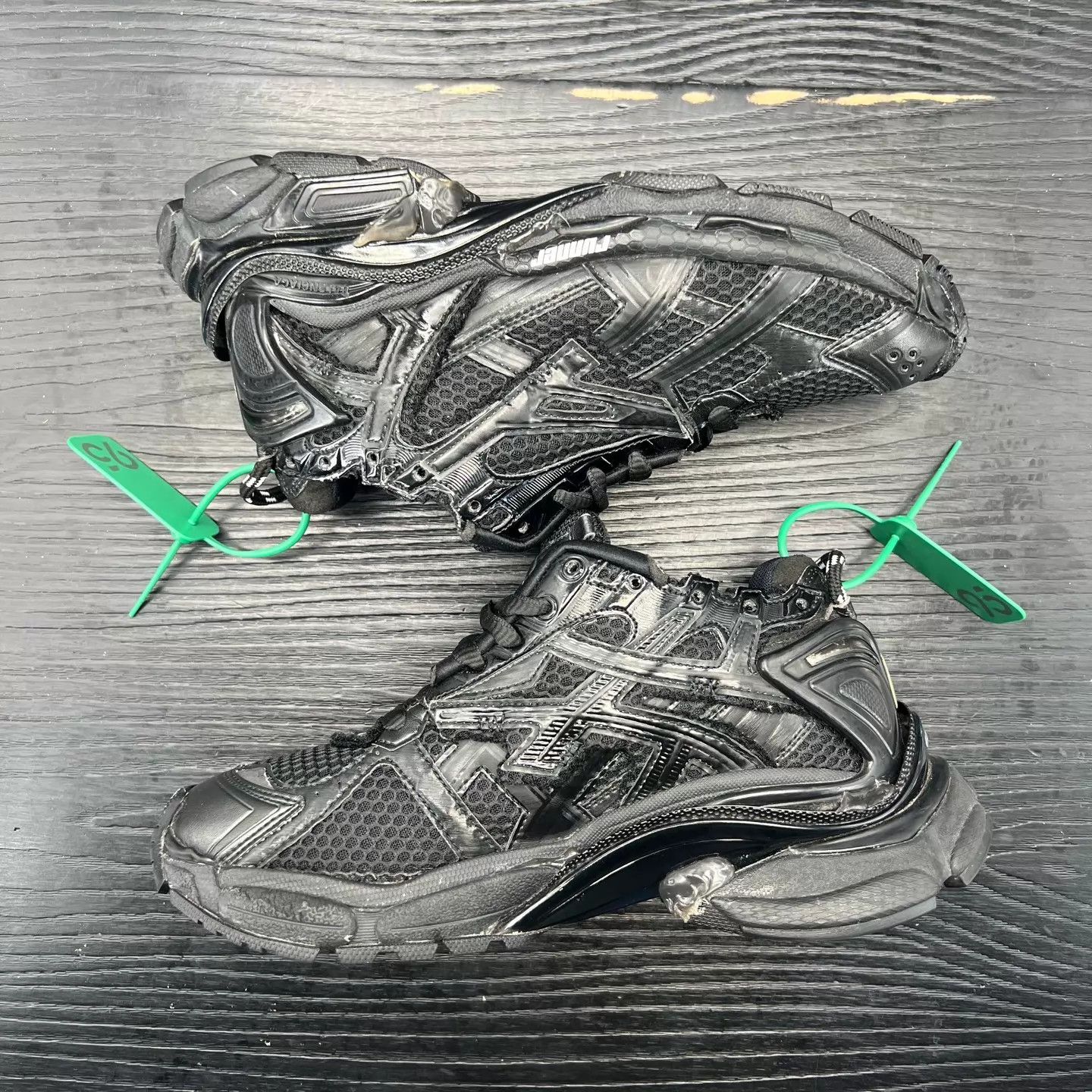 Balenciaga Balenciaga Runner Women's Black 37 Like New Size US 6.5 / IT 36.5 - 3 Thumbnail