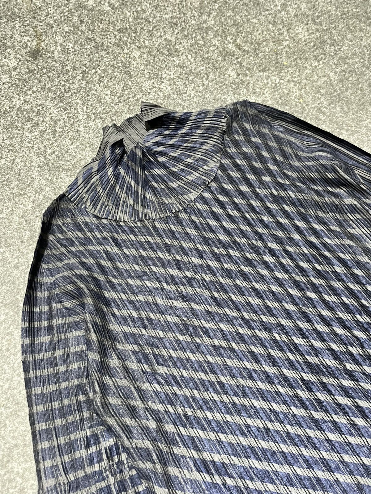 Pleats Please Issey Miyake Pleats Please Longslevee Size M / US 6-8 / IT 42-44 - 4 Thumbnail