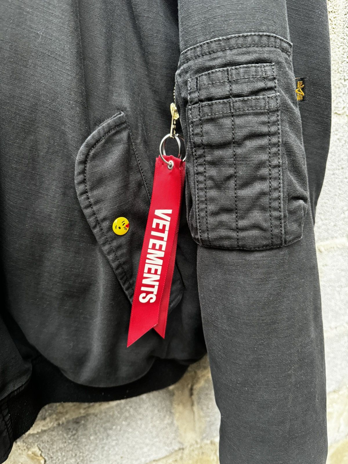 Alpha Industries × Vetements FW18 Vetements Alpha Industries Emoji Bomber Size US S / EU 44-46 / 1 - 4 Thumbnail