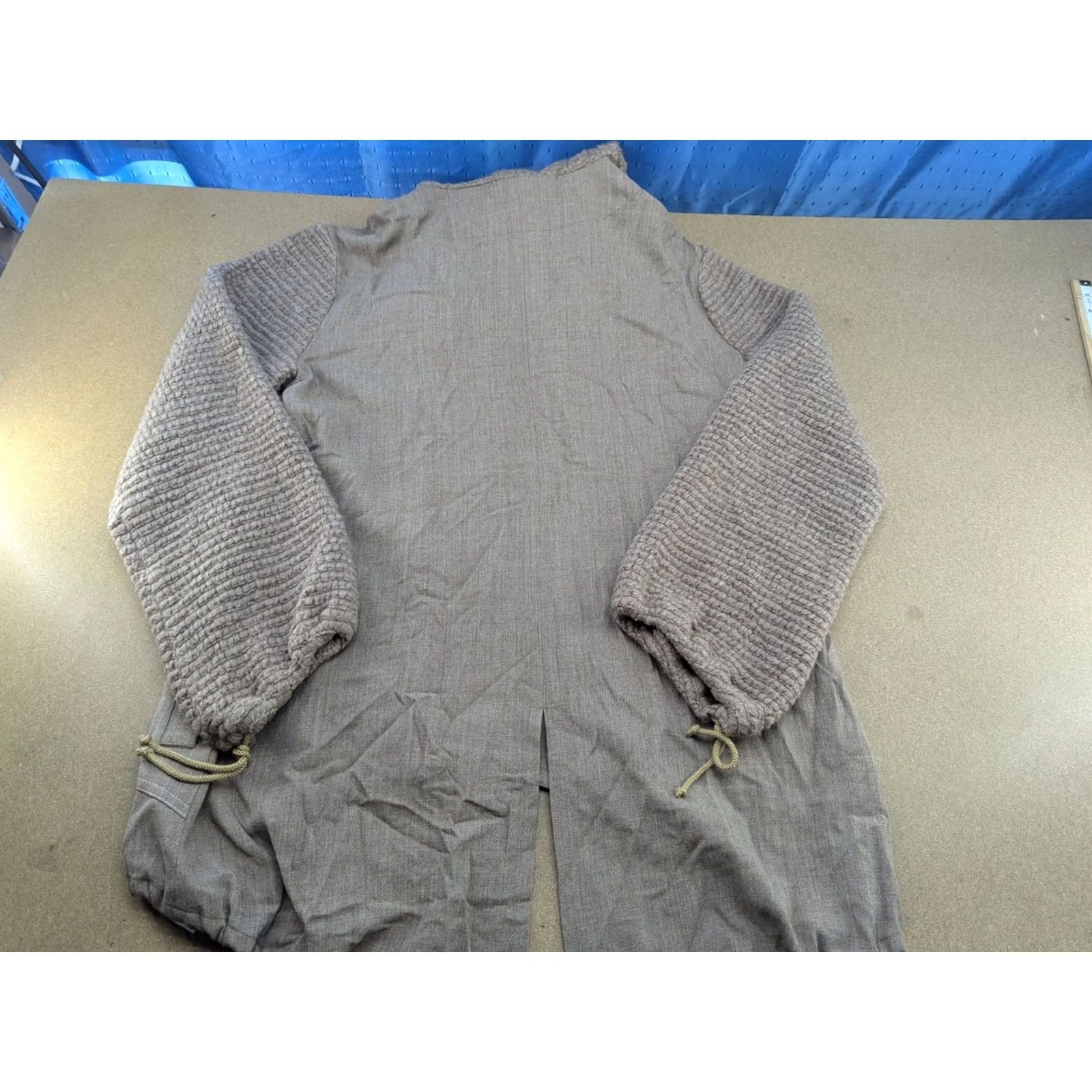 Vintage CANNISSE Jacket Hooded Womens Beige Mastic Size 40 Ladies LIVECHE Size S / US 4 / IT 40 - 2 Thumbnail
